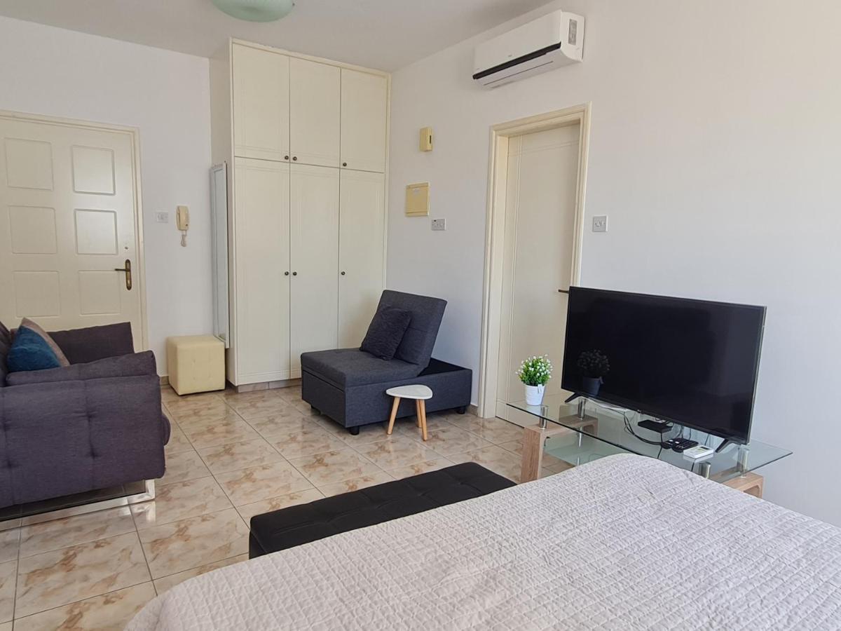 Laertis 2 Complex, Studio Apartment 106 - By Imh Travel & Tours Paphos Exteriér fotografie